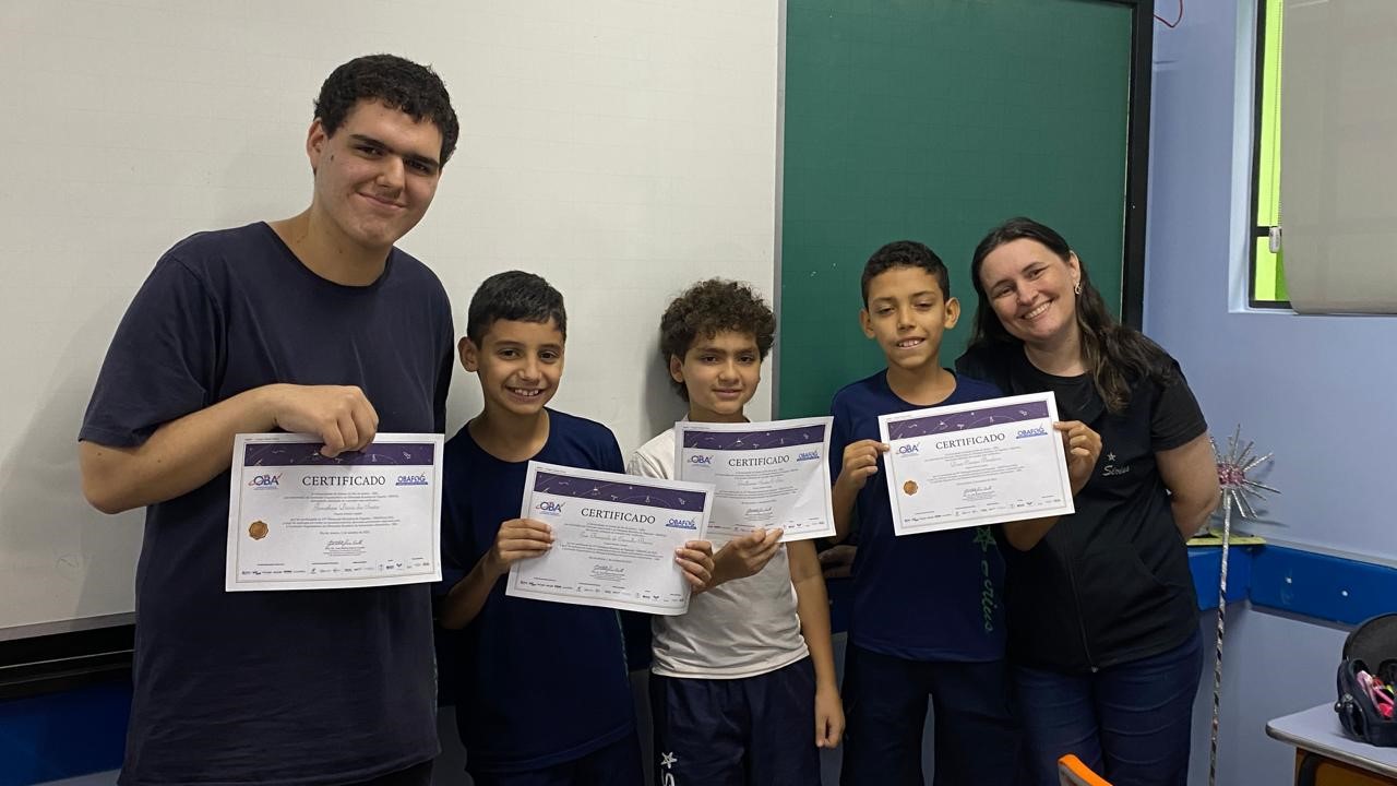 Col�gio Estrela S�rius