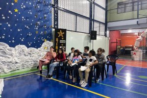 Recital com alunos do teclado - Colgio Estrela Srius
