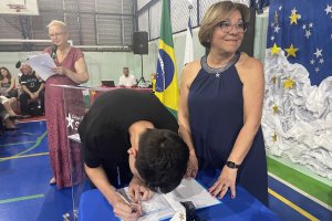  - Colgio Estrela Srius