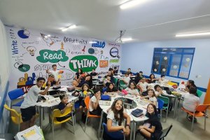 Confira o Programa Bilingue e nova sala ambiente de Lngua Inglesa! - Colgio Estrela Srius